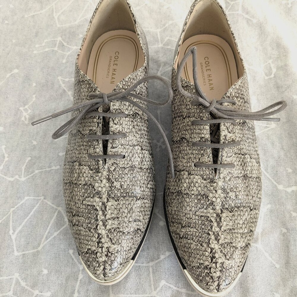 Cole Haan Women's Snakeprint Oxford Sz 7.5B